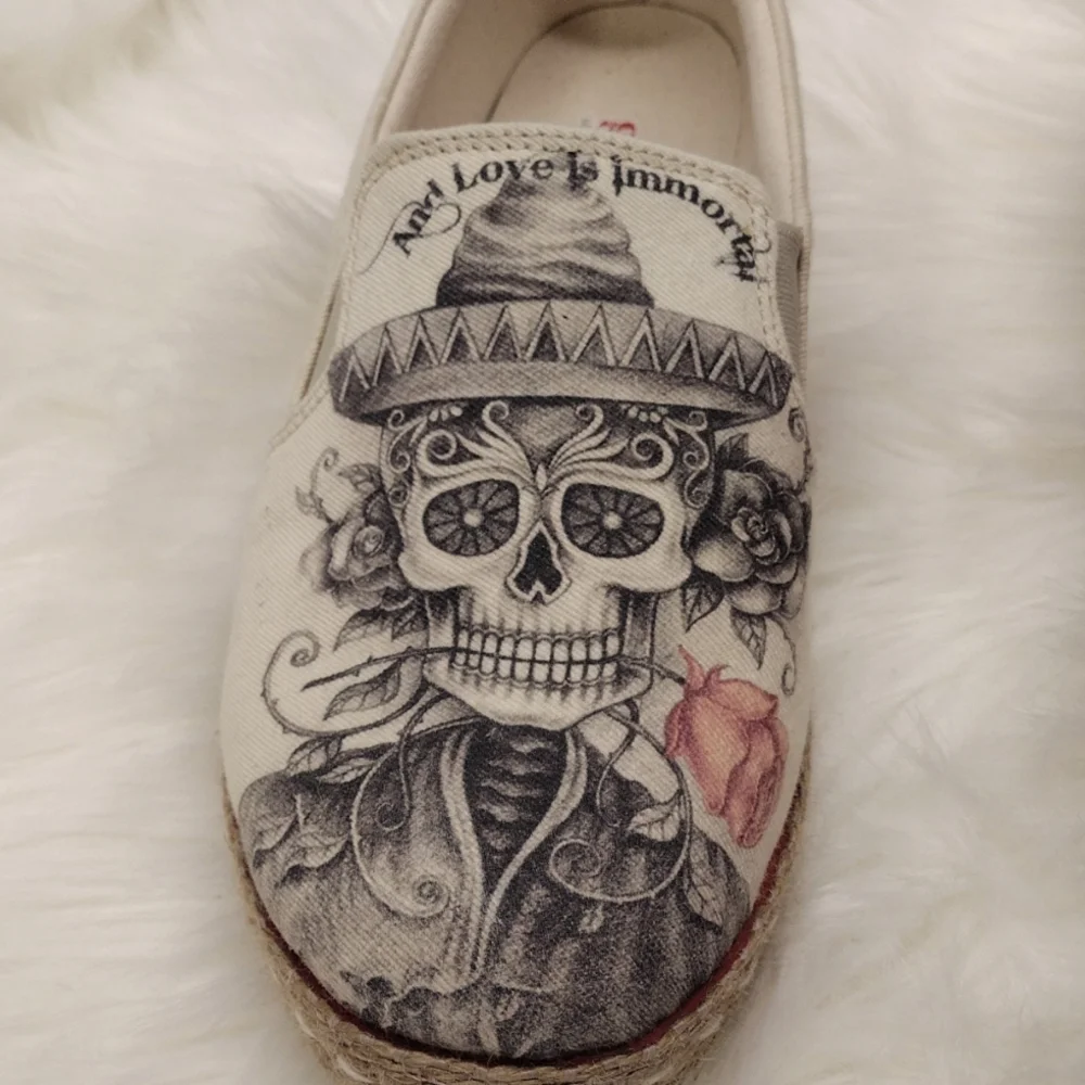 Goby Skull Shoes - Picture 3 of 9